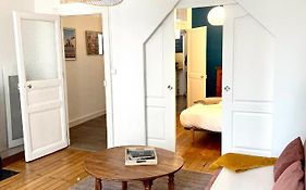 Le Grand Royal, 2 Chambres De Charme, Place Royale